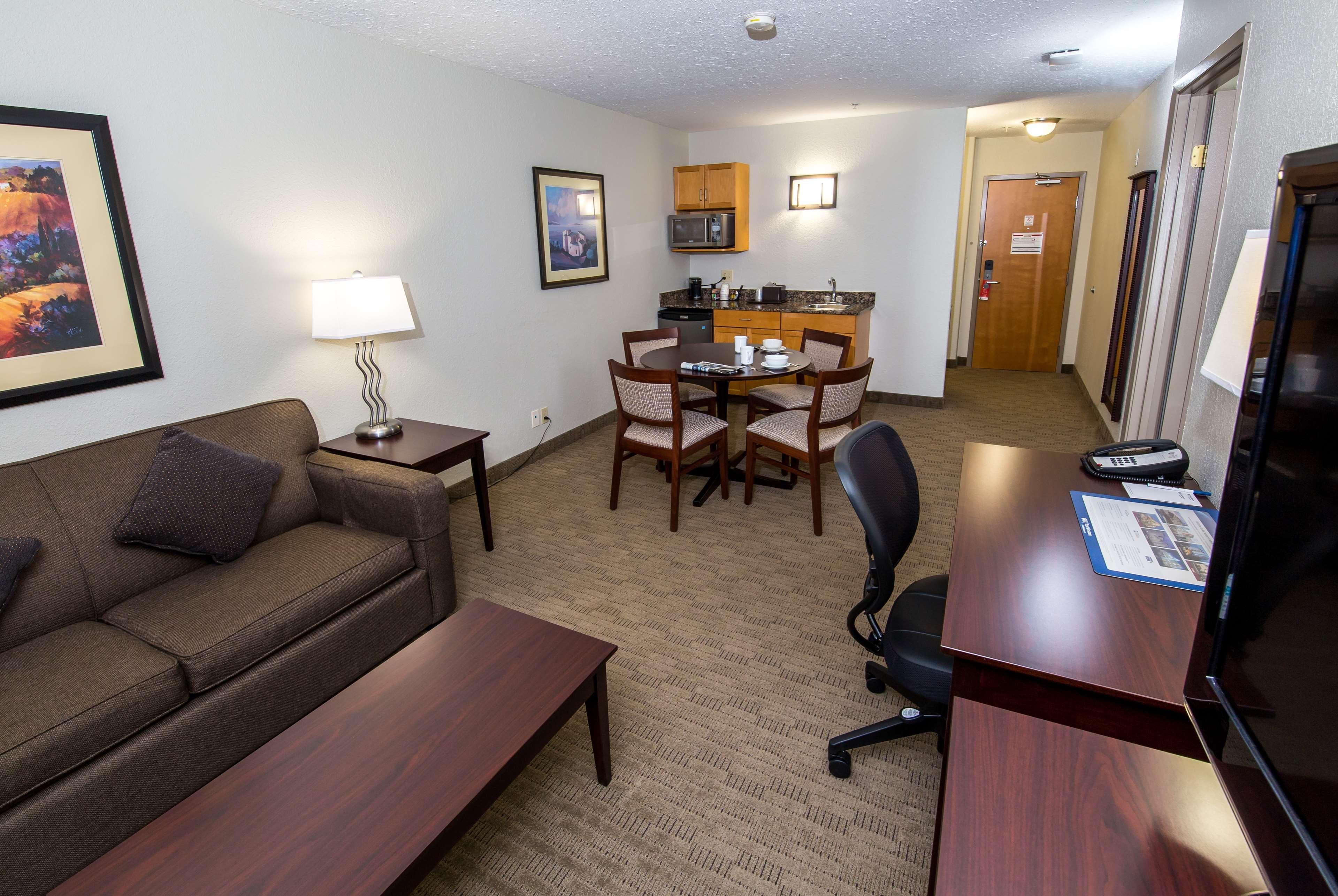 Best Western Plus Pembina Inn & Suites Winnipeg Zewnętrze zdjęcie