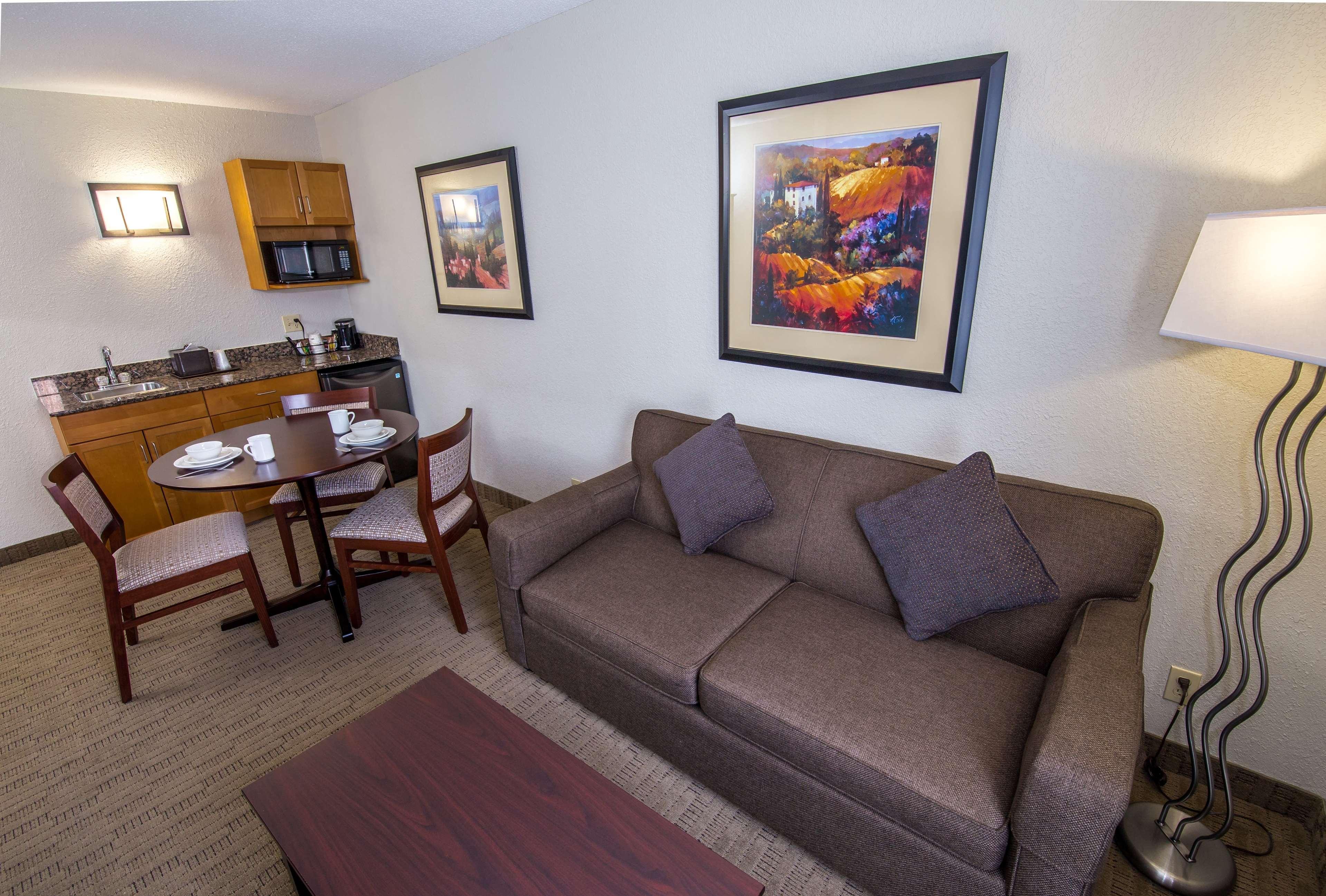 Best Western Plus Pembina Inn & Suites Winnipeg Zewnętrze zdjęcie
