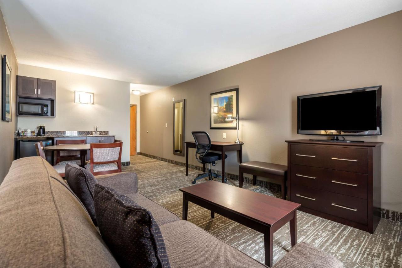 Best Western Plus Pembina Inn & Suites Winnipeg Zewnętrze zdjęcie